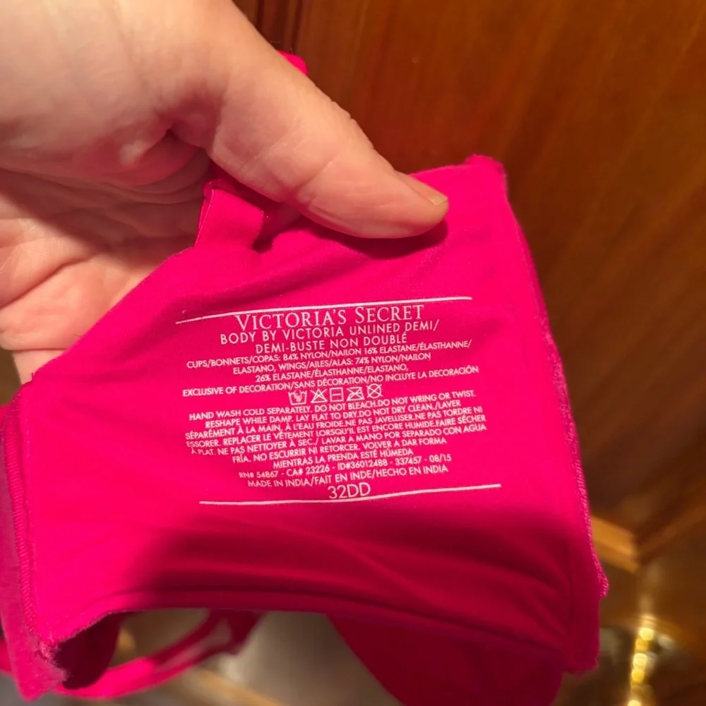 Victoria's Secret Body by Victoria Unlined Demi in Pink 32DD